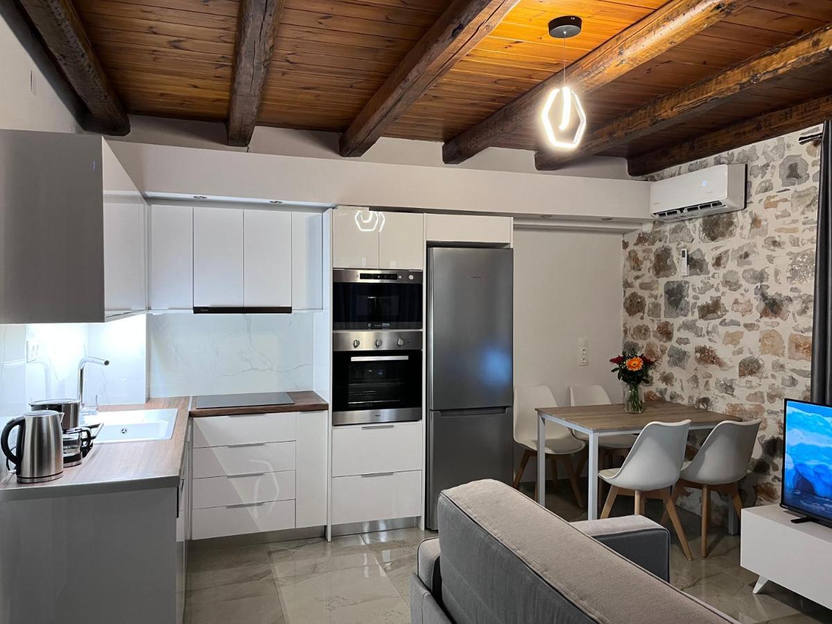 Double Bee With Private Pool Villa Agios Konstantinos (Crete)