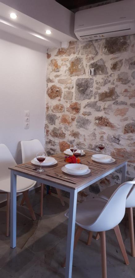 Double Bee With Private Pool Villa Agios Konstantinos (Crete)