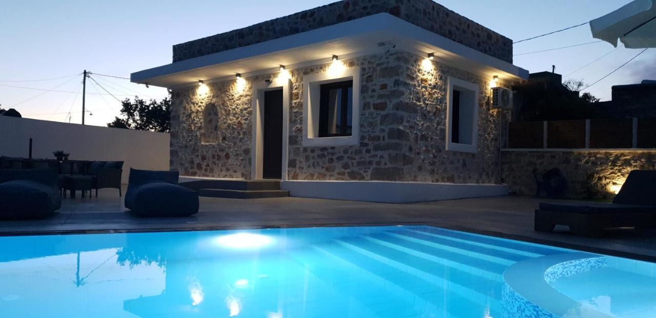 Double Bee With Private Pool Villa