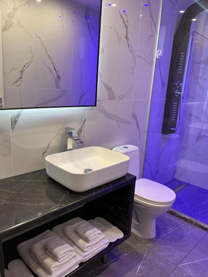 Double Bee With Private Pool Вилла Agios Konstantinos (Crete)