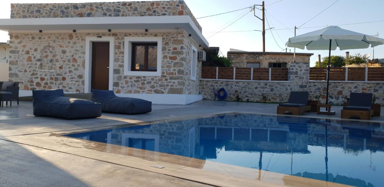 Double Bee With Private Pool Вилла *